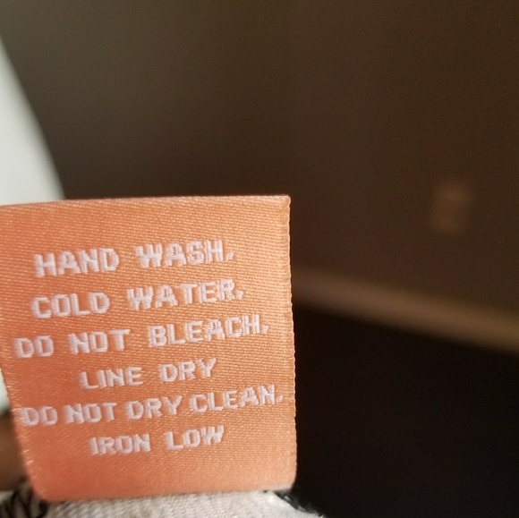 Beautiful multicolored long sleeved dress - Picture 7 of 8